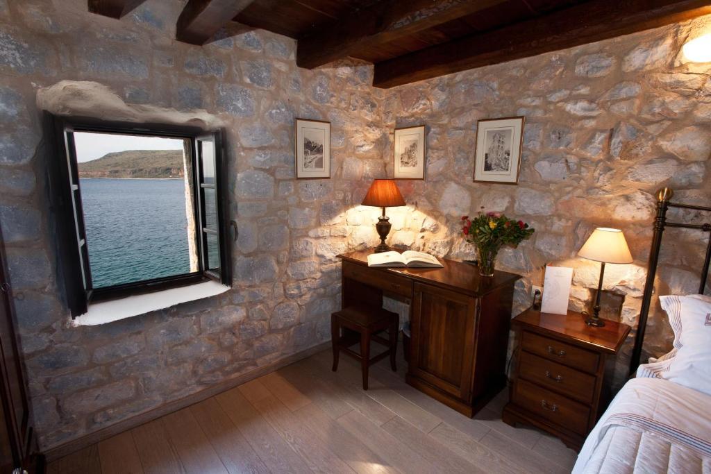 Mavromichalai Hotel Liménion Værelse billede